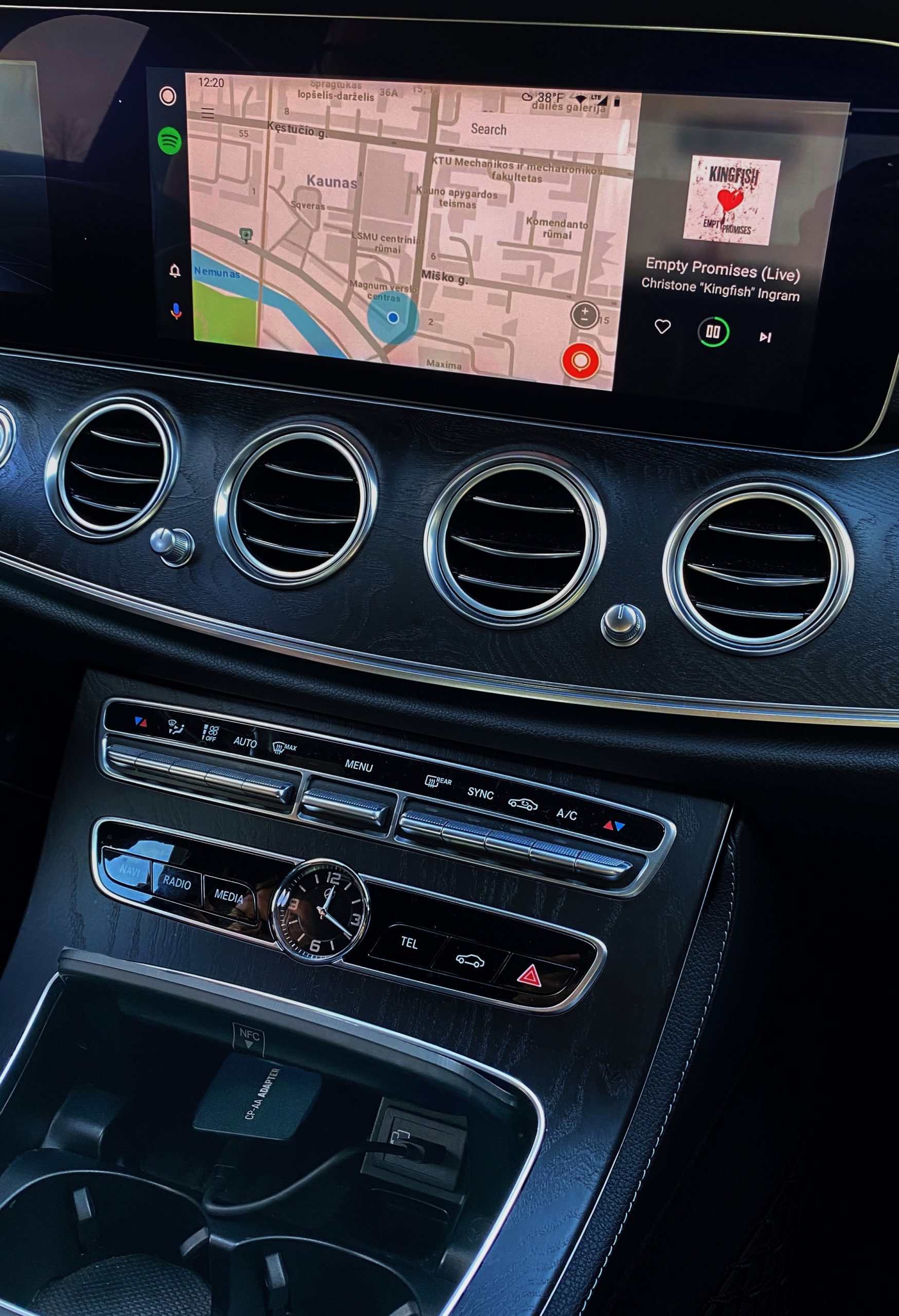 CarPlay sans Fil& Android Auto sans Fil Adaptateur, Car Play iOS sans Fil,  2-in-1