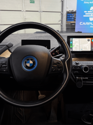 BMW I3 automobilyje integruota Apple Carplay funkcija nekeičiant originalaus head unit