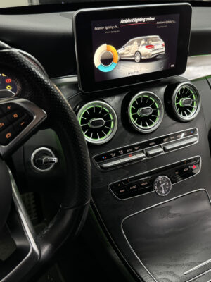Mercedes central console airvents green picture