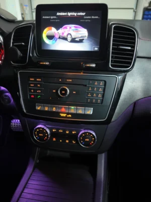 mercedes spalvų valdymas violetinė