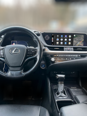 Lexus ES with android auto function