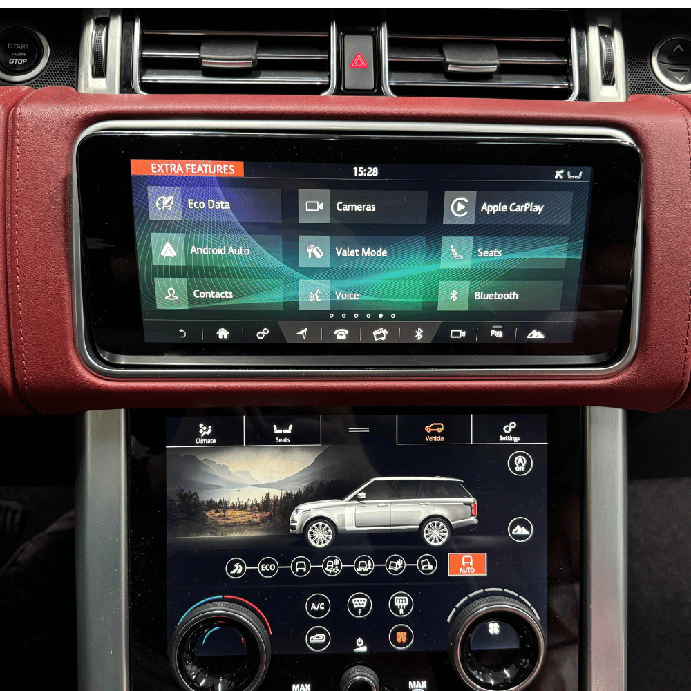 Land Rover automobilis su atrakintomis originaliomis funkcijomis Apple Carplay ir Andorid Auto pasirinkimais