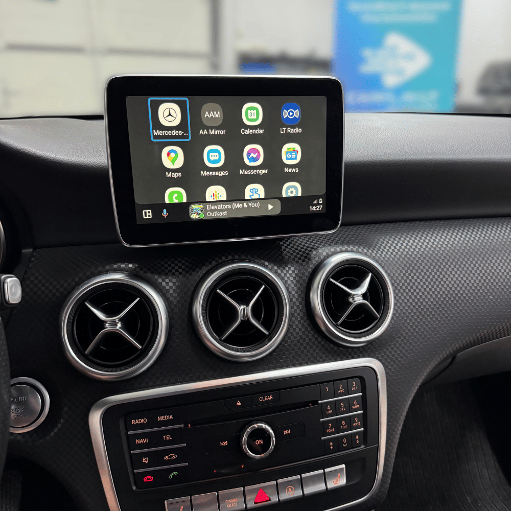 Android Auto meniu su programėlėmis.