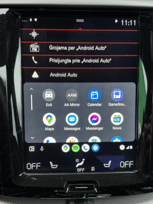 Volvo multimedijoje aktyvuotas Android Auto.