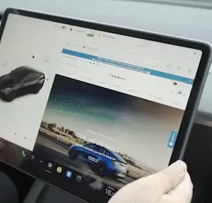 Tesla Model 3 / Y reguliuojamo ekrano tvirtinimo komplektas