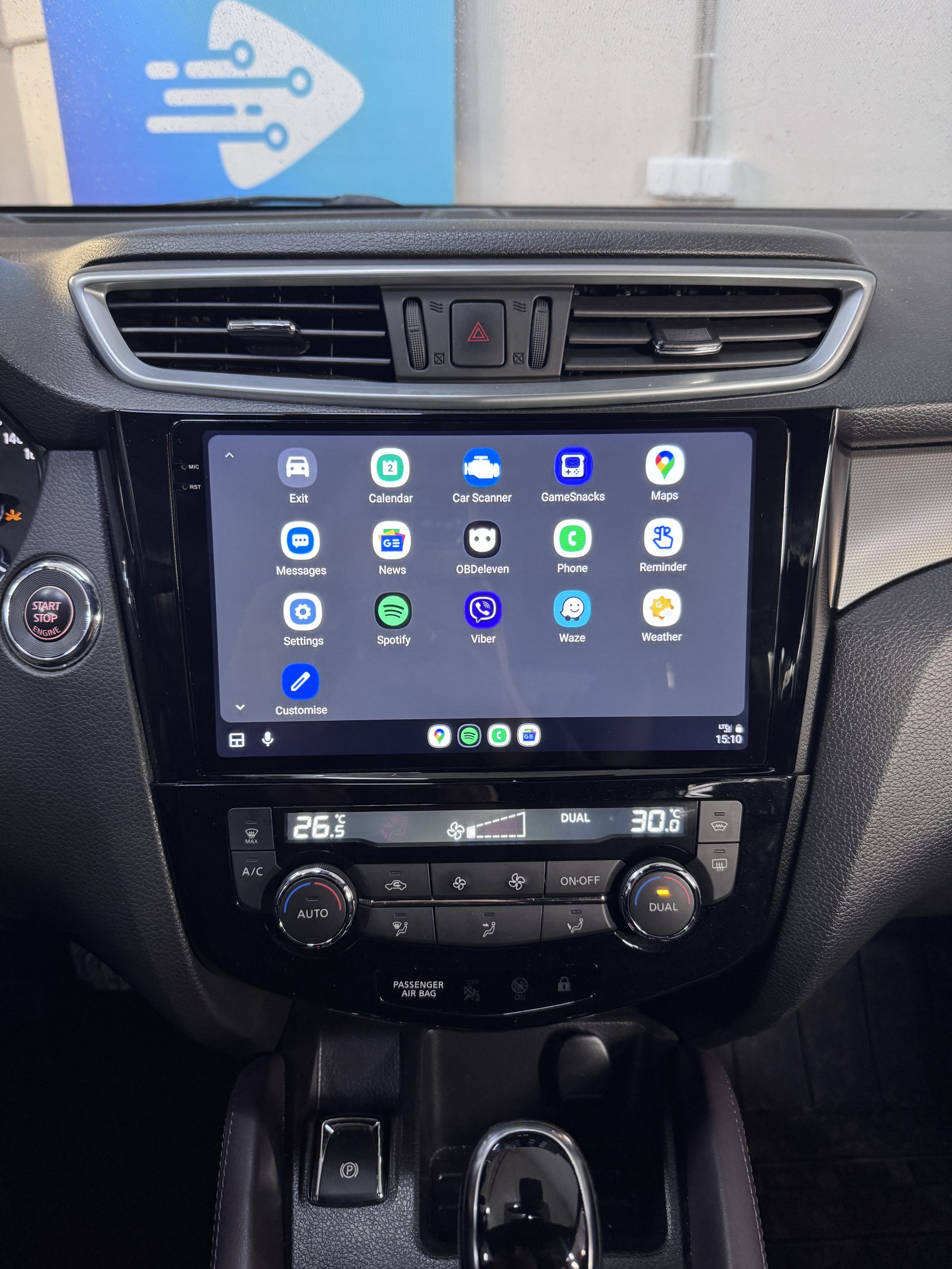 Nissan Qashqai X-Trail Apple Carplay Android Auto liečiamas ekranas 9/10 colių - Image 2