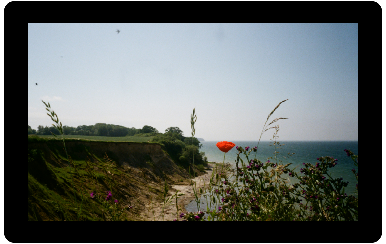 watch-movies-or-listen-music-via-usb-2.png