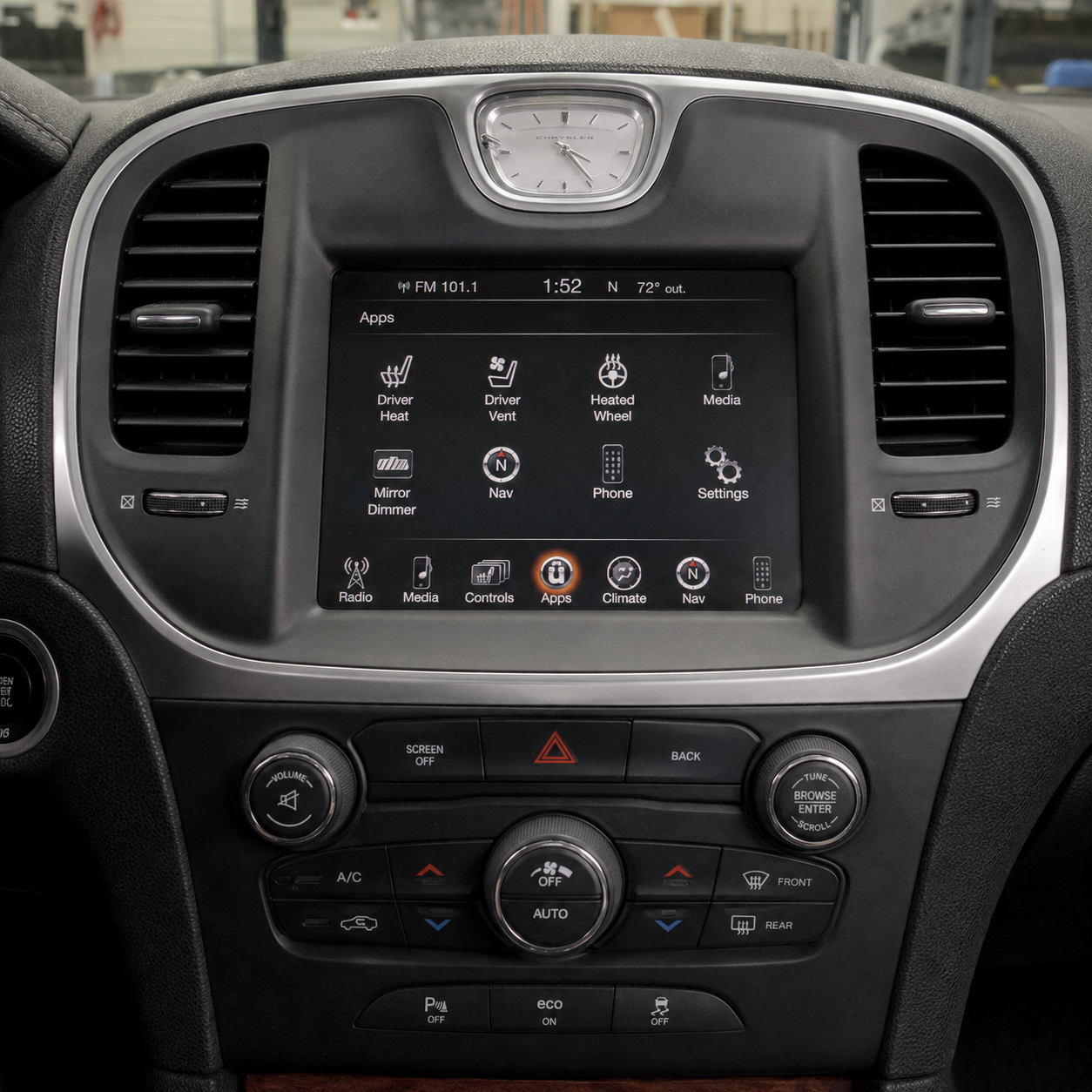 Original Chrysler 300 Uconnect 8.4 Gen 2 multimedia system